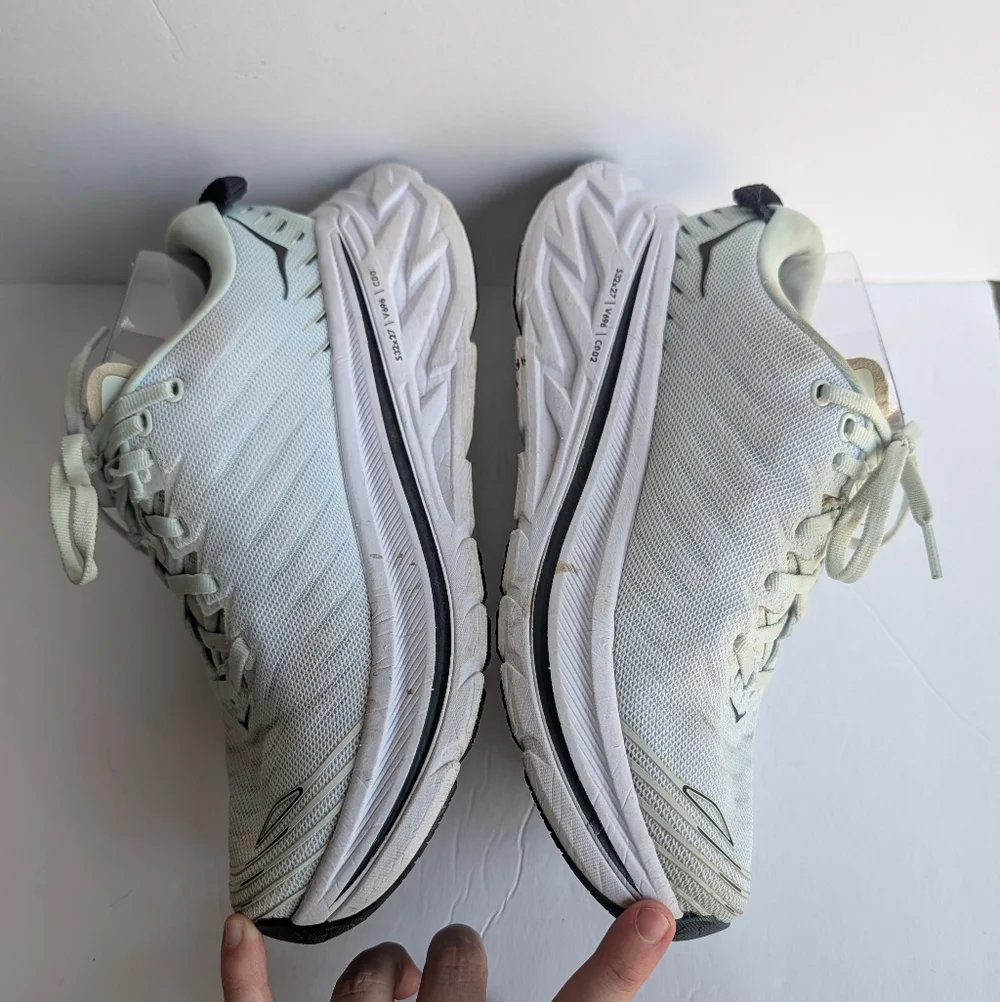 Hoka bondi lightweight
